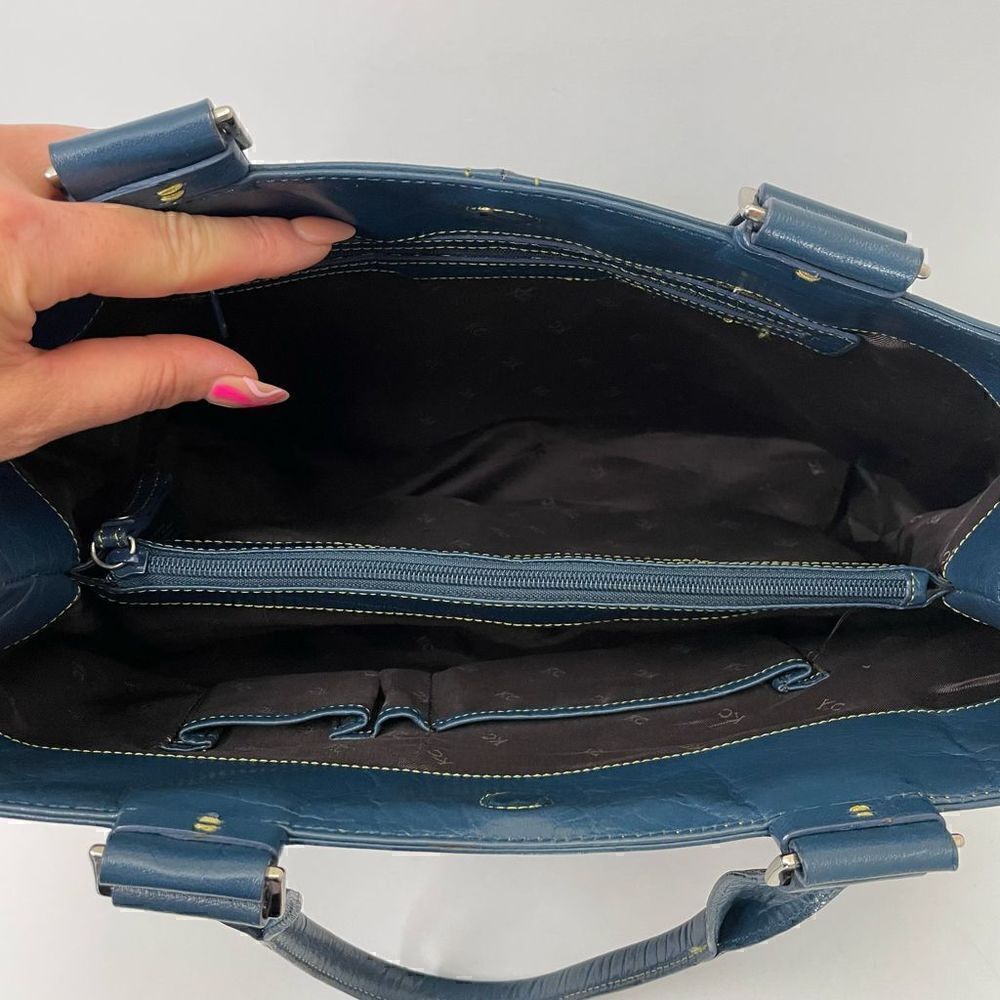 Kenneth Cole| Medium| Handbag | Blue| Several pockets - Picture 11 of 12